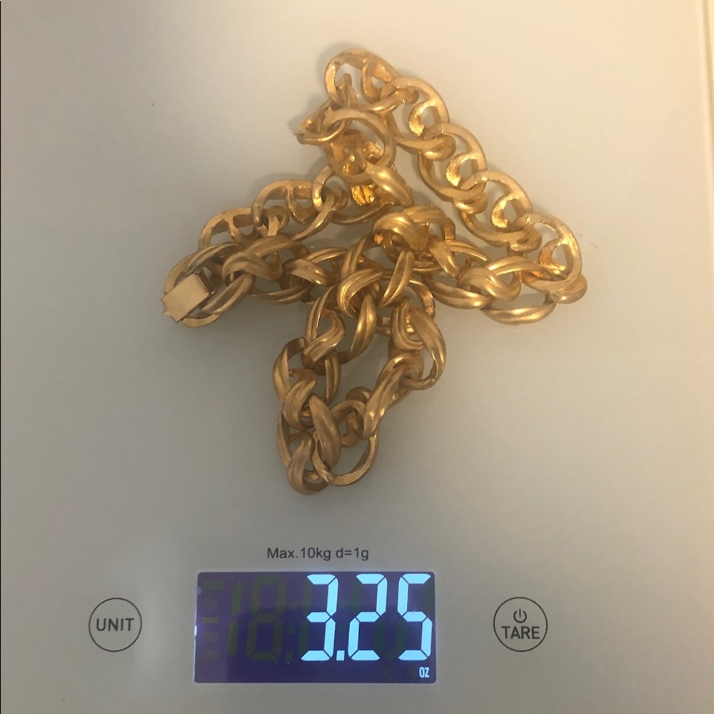 Classic Gold-Tone Open Chain Women's Necklace - Picture 4 of 4